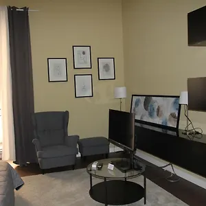 Apartment Holiday In Archimede, CTA