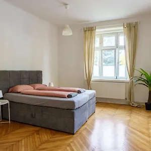 Central Living - Schoenbrunn , Vídeň Rakousko